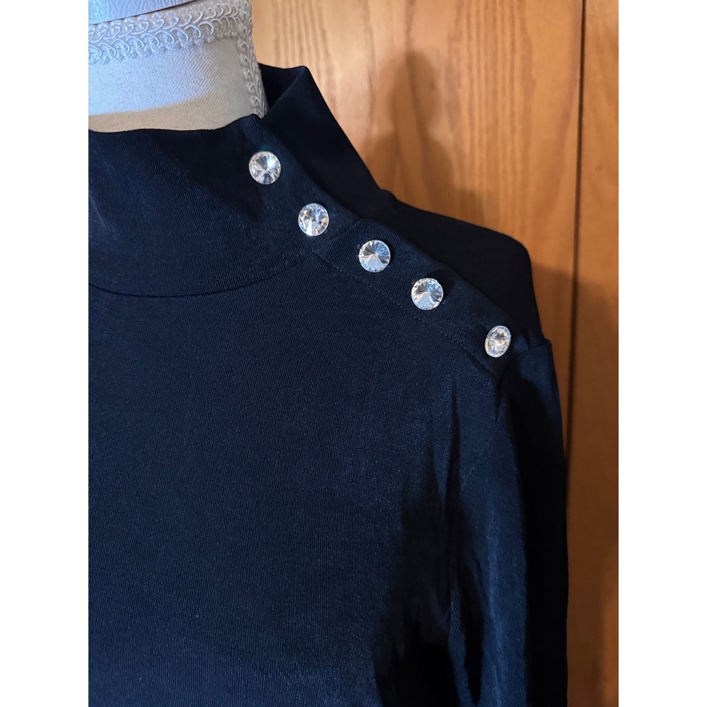 Chico's Travelers Mock Neck Diamond Button Top Black Ribbed LS Blouse Size 1 M - Picture 3 of 8